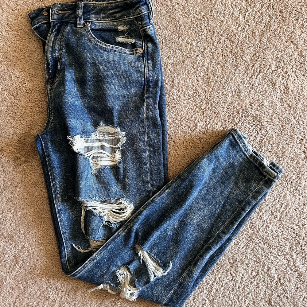 American eagle mom Jean size 2
